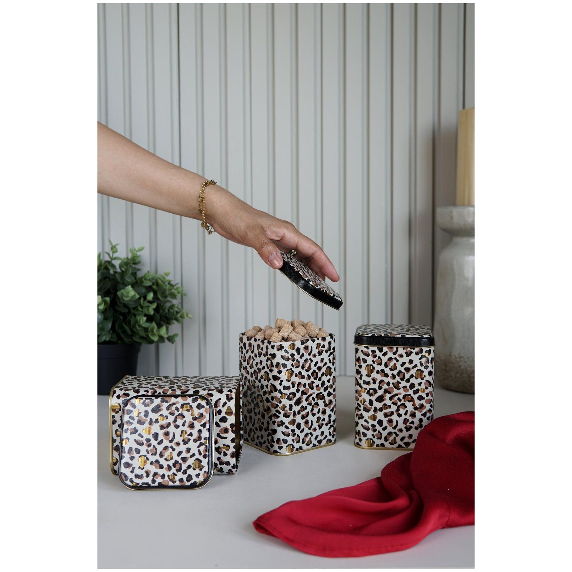 Kare Metal Saklama Kabı Seti – 87x87x125 mm (3'lü Set) Altın Leopar Desenli Leopar Tasarımı — Kutu Setleri — görsel 2 / 2 …